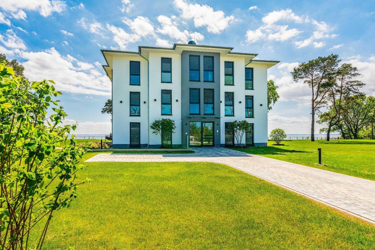 Appartement "Mondstein" Mit Penthouseflair - Oase Am Haff Garz  Exteriör bild