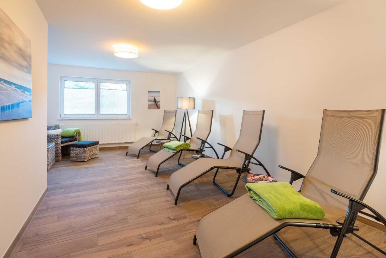 Appartement "Mondstein" Mit Penthouseflair - Oase Am Haff Garz  Rum bild